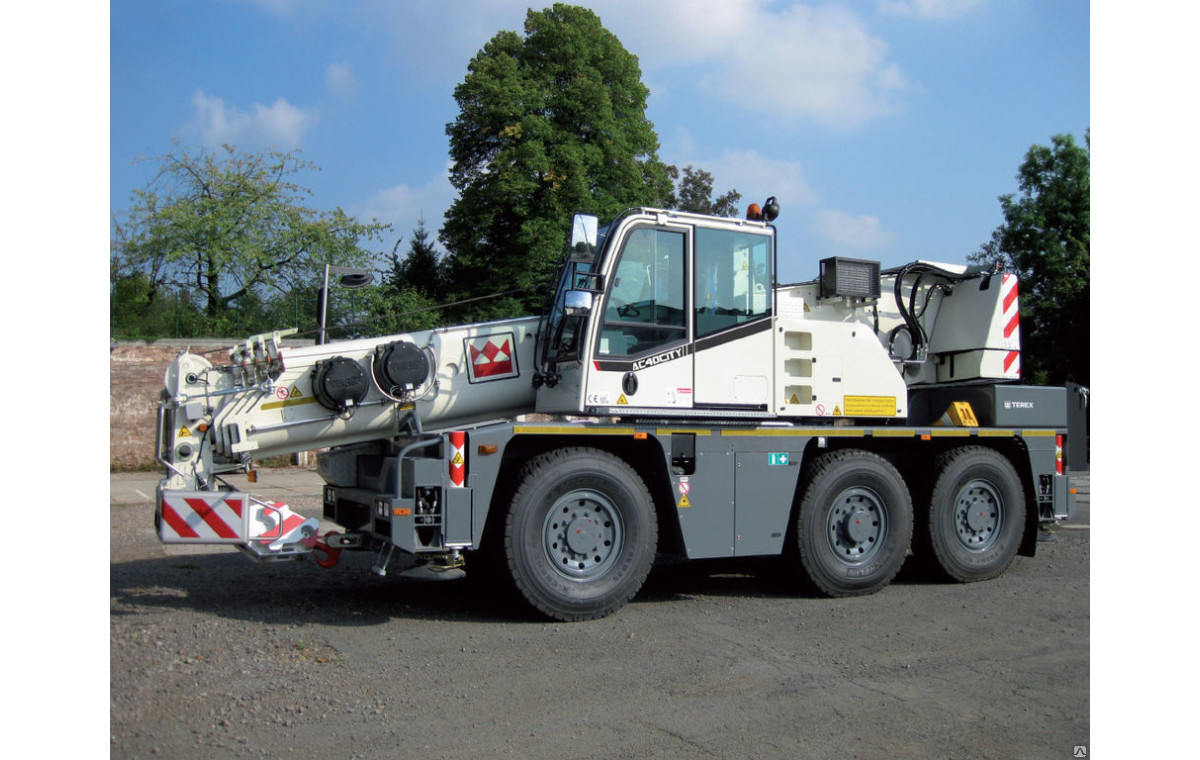 Аренда автокрана короткобазного TEREX DEMAG AC-40 – кран 40 т, стрела 31 м